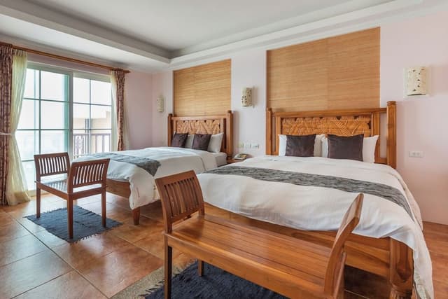 Quadruple room with balcony