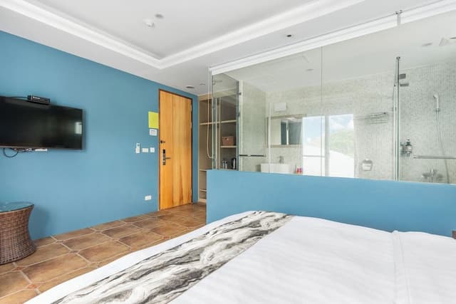 Queen Room with Balcony