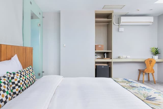 Deluxe Double Room with Balcony