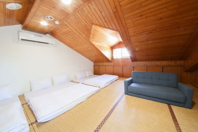 Family Room (Japanese 5 people)