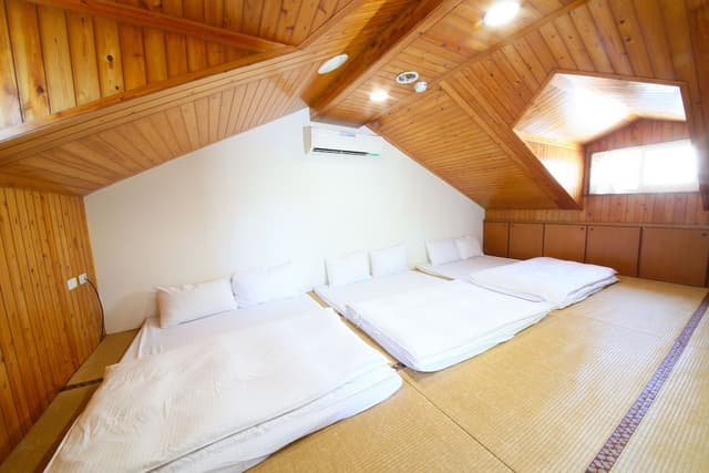 Family Room (Japanese 5 people)