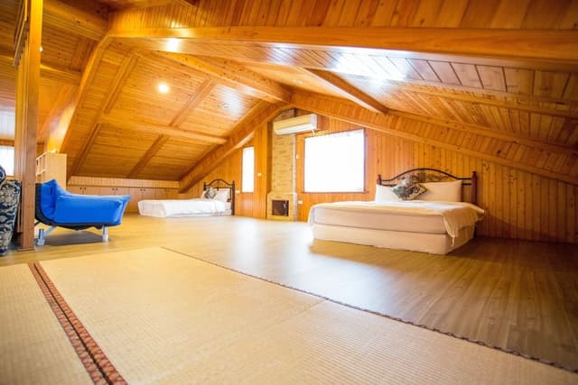 Family Room (10 people)