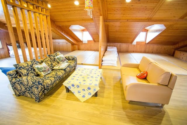 Family Room (10 people)
