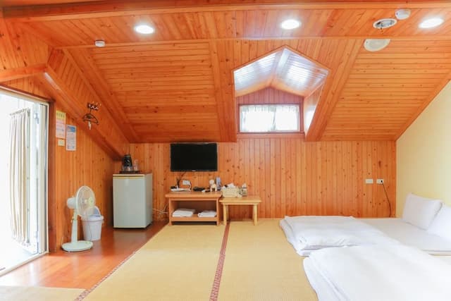 Family Room (Japanese 5 people)