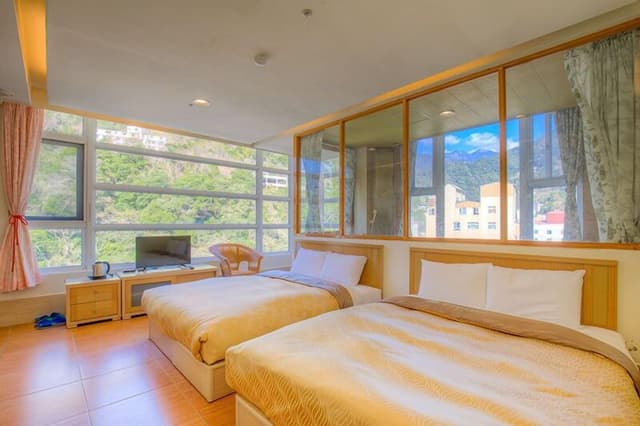 Quadruple Room with view (DB)