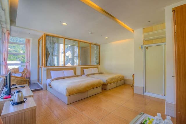 Quadruple Room with view (DB)