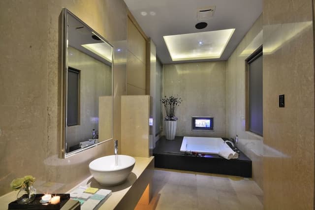 Deluxe Business Room Check in 9 P.M.