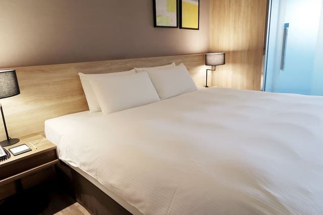 Standard Room, 1 King Bed