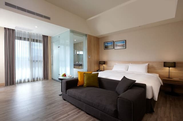 Deluxe Double Room, 1 King Bed, Balcony, Tower