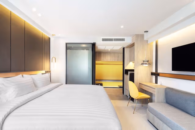Superior Room, 1 King Bed, Non Smoking, Microwave