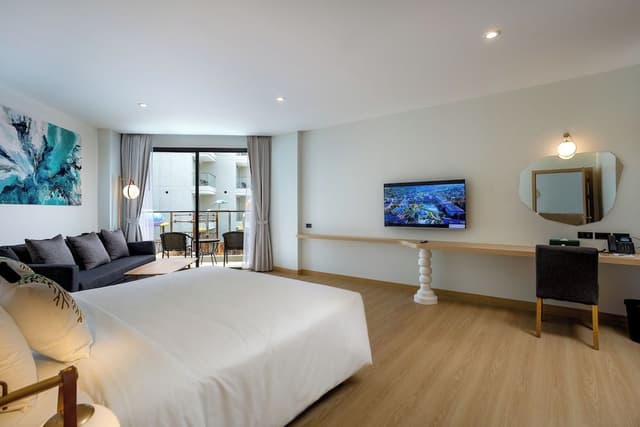 Family Room, 2 Bedrooms