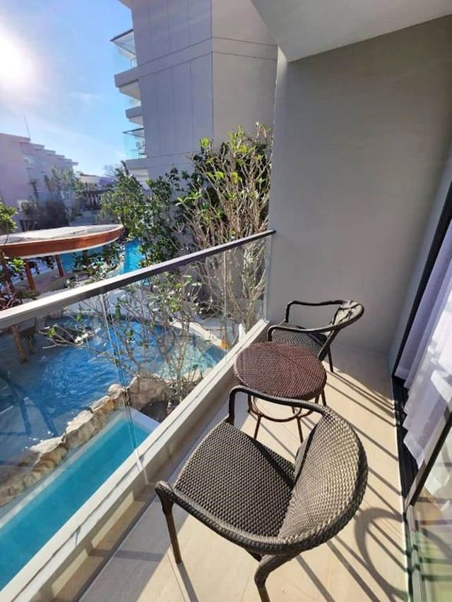 Family Room, Pool View