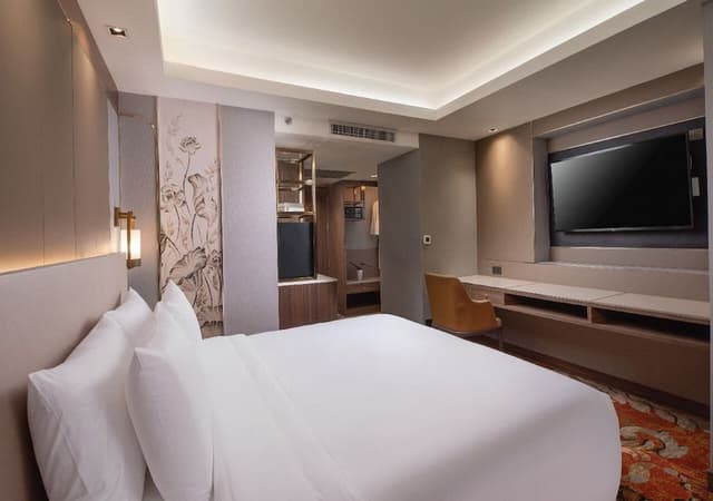 Premier King Room
