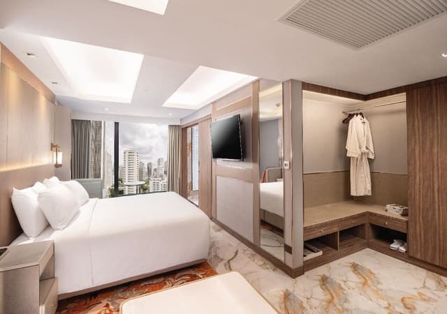 Premier Executive King Room