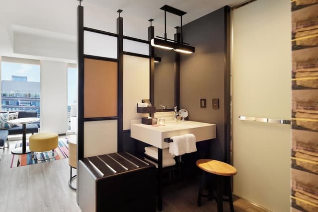 aloft, Room, 1 King Bed