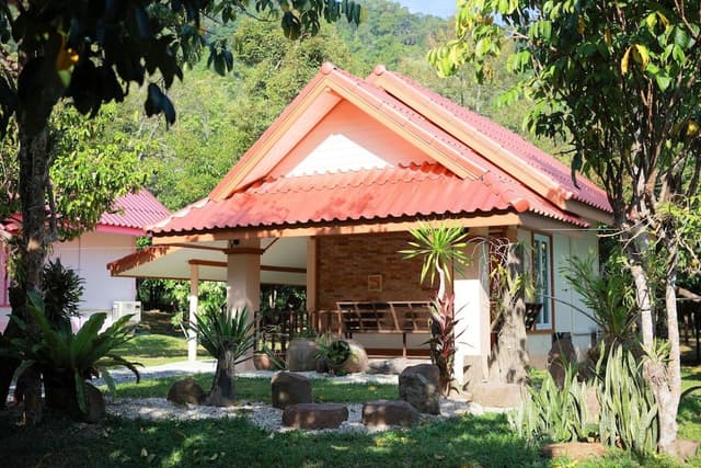 1 Bedroom Bungalow