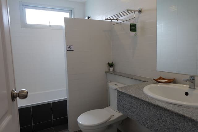 Superior Room, 1 King Bed, Bathtub