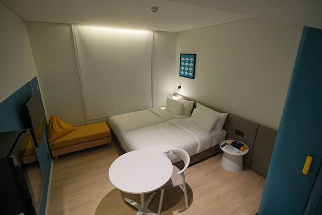 Business Twin Room