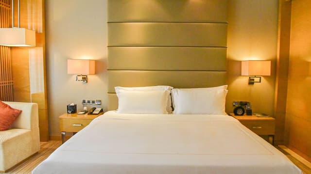 Superior Suite, 1 King Bed, Club Lounge Access