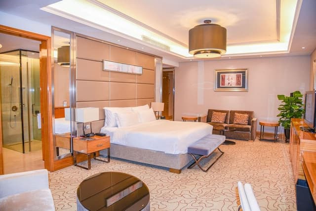 Junior Suite, 1 King Bed