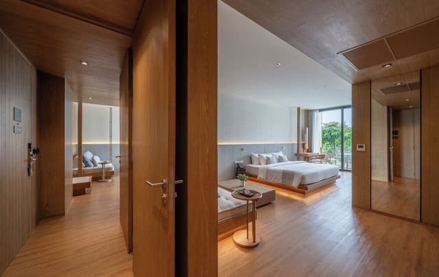 Deluxe Connecting Room Pool View