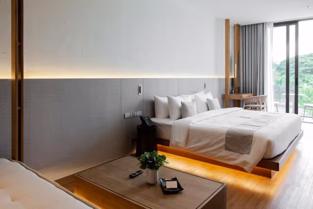 Deluxe Connecting Room Pool View