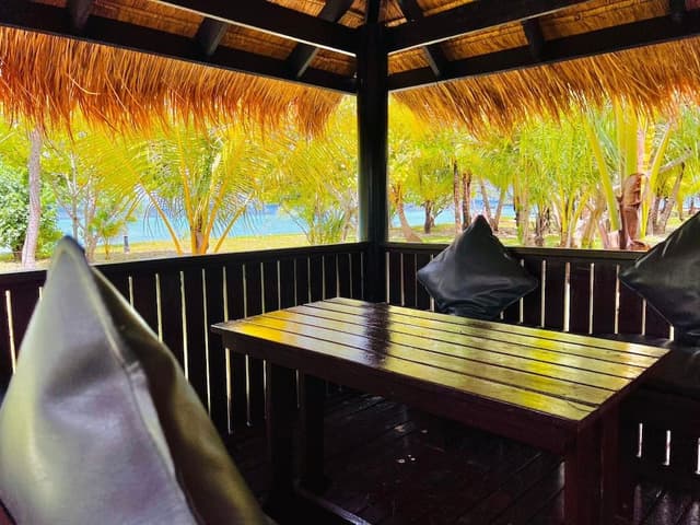 Villa, 1 King Bed, Beach View (Siri)