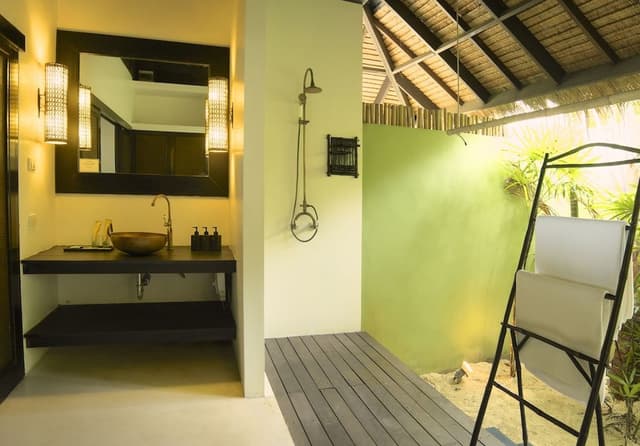Villa, 1 King Bed, Beach View (Siri)