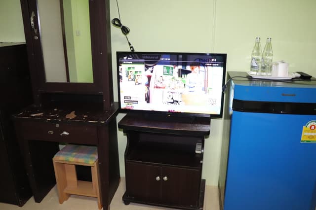 Budget Twin Room with Fan
