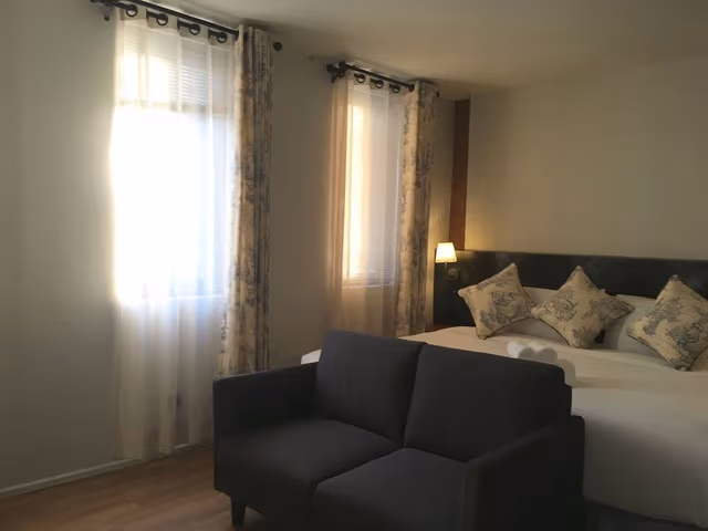 Deluxe Double or Twin Room, Non Smoking