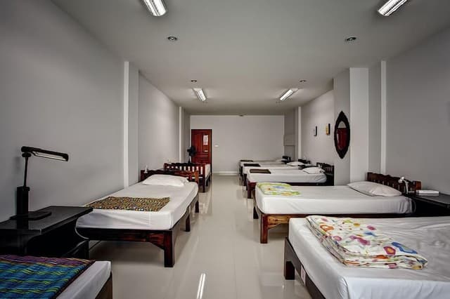 Deluxe Shared Dormitory, Women only