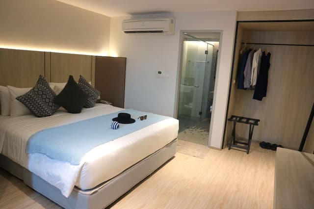 Penthouse (3 Bedrooms Suite)