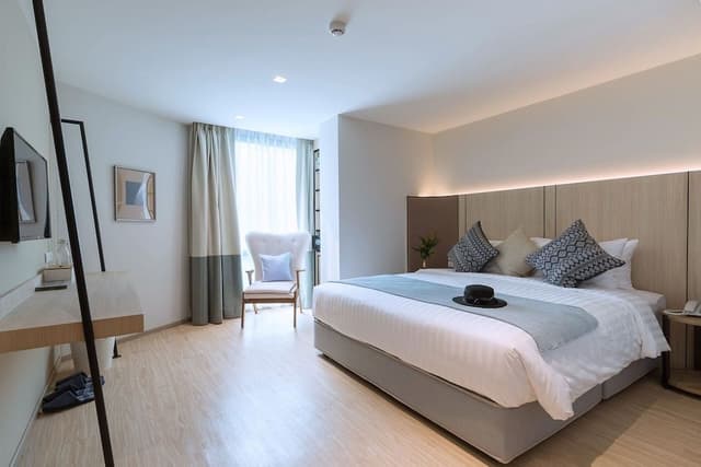 Bell B Suite (King Bed+Sofa Bed)