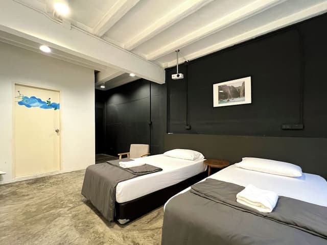 Business Twin Room