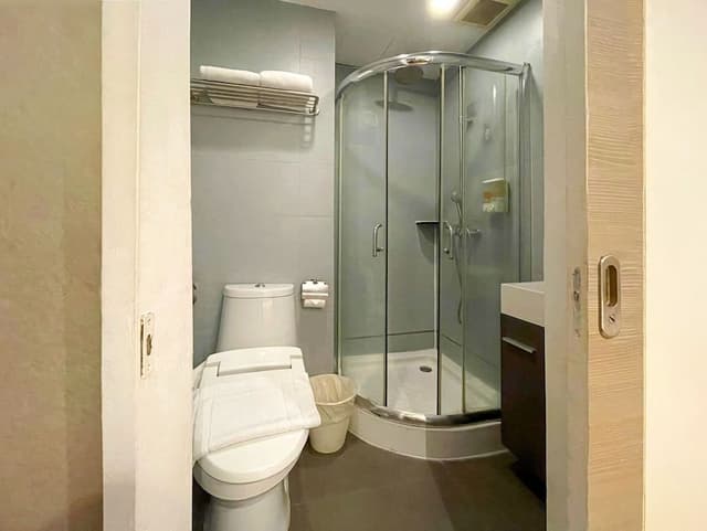 Deluxe Room, 1 Queen Bed