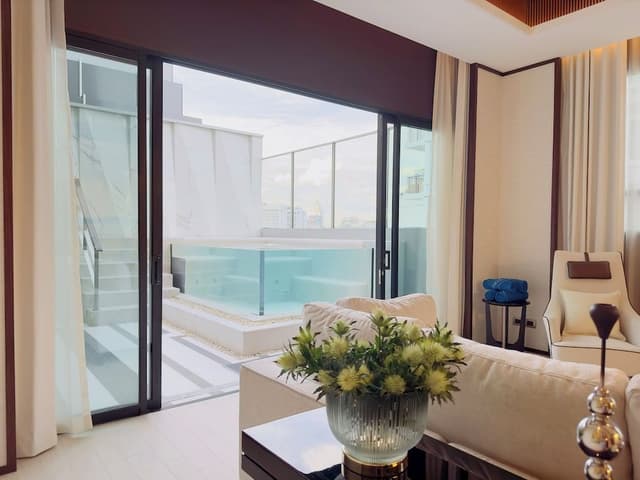 SILQ Penthouse (With Plunge Pool)