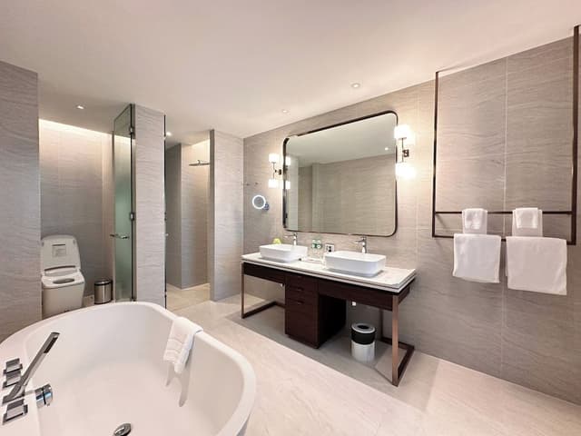 Mulberry Grand Suite (Two-Bedroom)