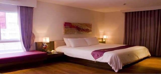Luxury Suite