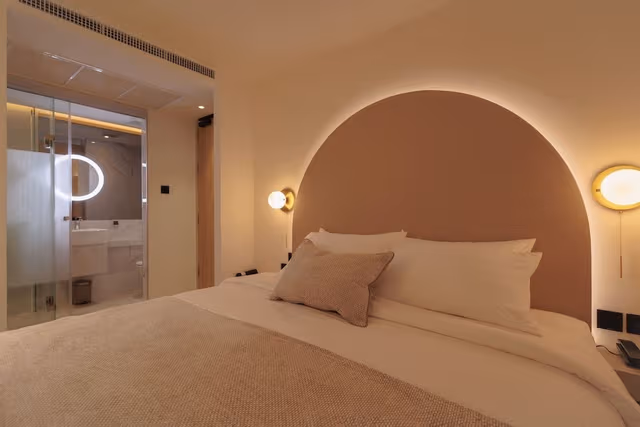 Premium Room with Bath or Soaking Tub