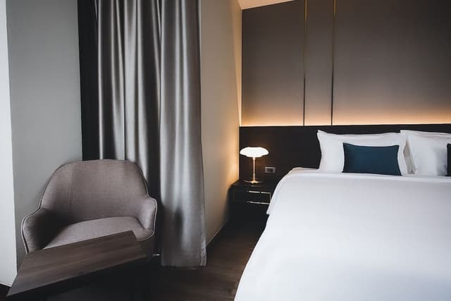 Deluxe King Room