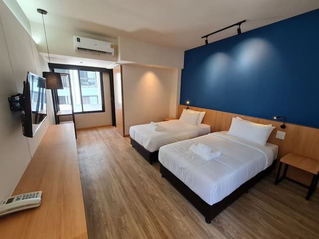 Standard Twin Room