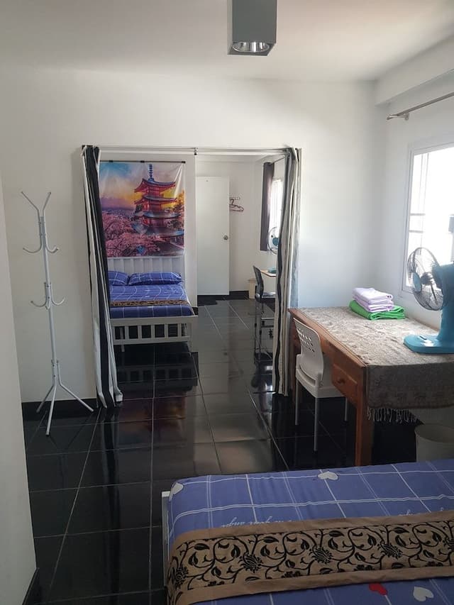 Design Quadruple Room