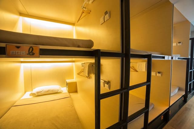 Private 6 beds (Share Bathroom)