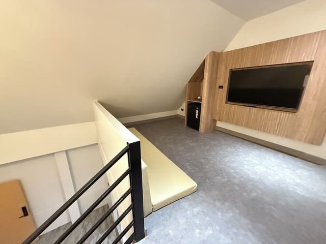 Deluxe Duplex