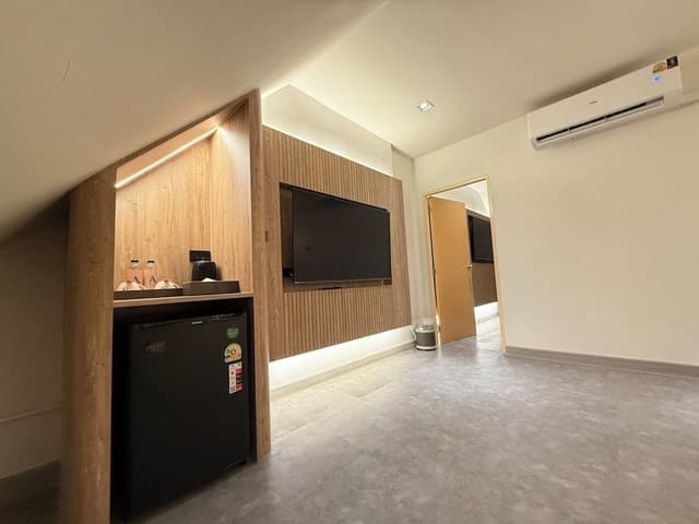 Deluxe Duplex