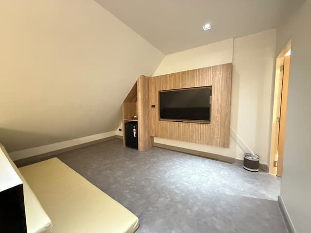 Deluxe Duplex