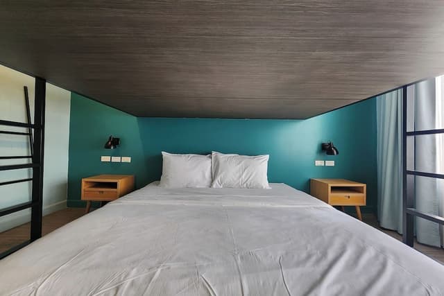 Simply Quad Room