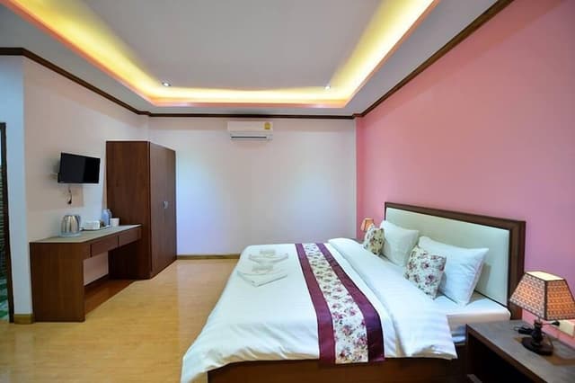 Deluxe Double Bed Mountain View