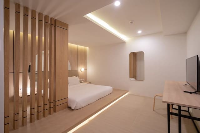 Studio Double Room - No Window