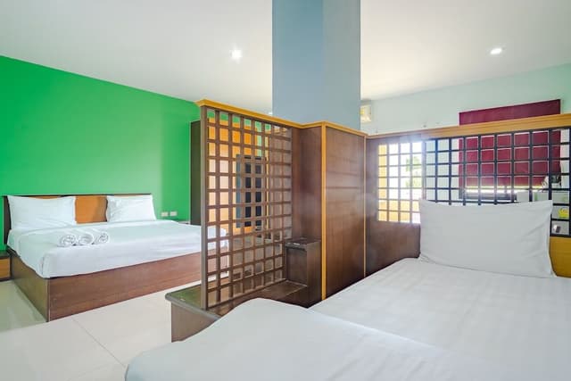 Triple Room